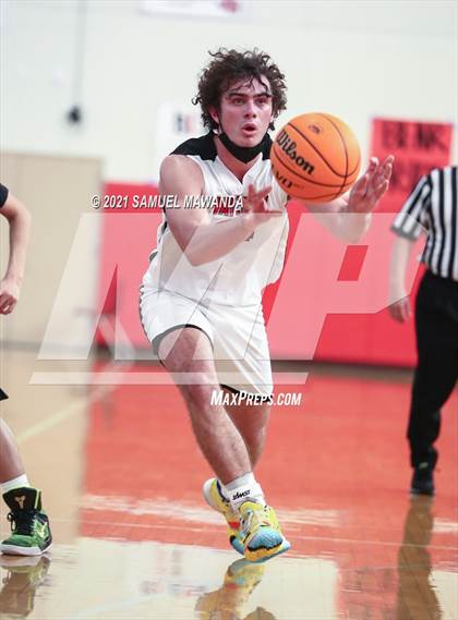 Thumbnail 3 in Arleta vs Waverly (2021 Burroughs varsity Tournament) photogallery.
