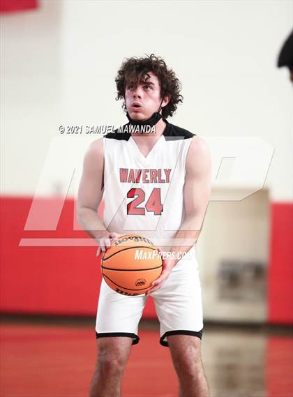 Thumbnail 2 in Arleta vs Waverly (2021 Burroughs varsity Tournament) photogallery.
