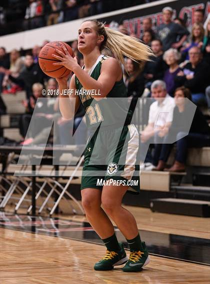 Thumbnail 3 in Jackson vs. GlenOak (OHSAA Division I District Final) photogallery.