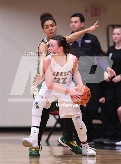 Thumbnail 3 in Jackson vs. GlenOak (OHSAA Division I District Final) photogallery.