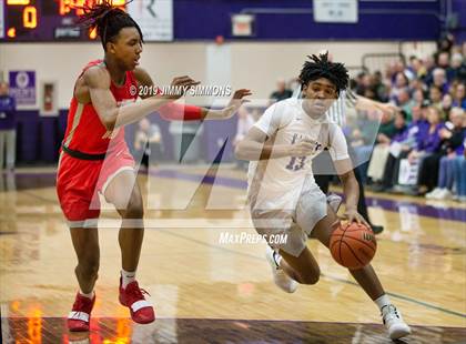 Thumbnail 3 in Collinsville vs. Alton (IHSA Regional Final) photogallery.