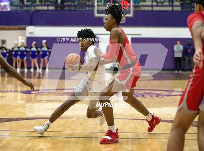 Thumbnail 1 in Collinsville vs. Alton (IHSA Regional Final) photogallery.