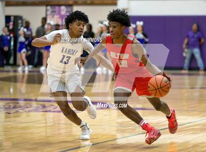 Thumbnail 3 in Collinsville vs. Alton (IHSA Regional Final) photogallery.
