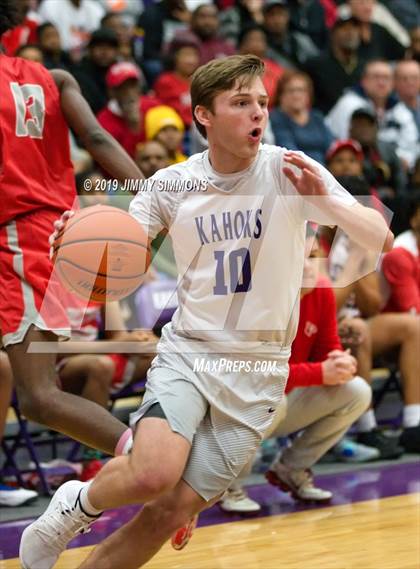 Thumbnail 1 in Collinsville vs. Alton (IHSA Regional Final) photogallery.