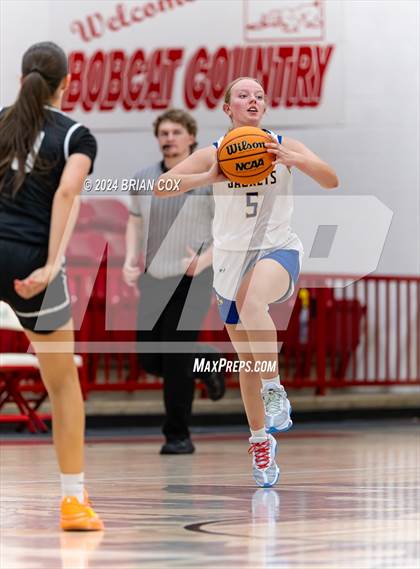 Thumbnail 1 in Marshall vs Kingston (Arvest Tournament) photogallery.