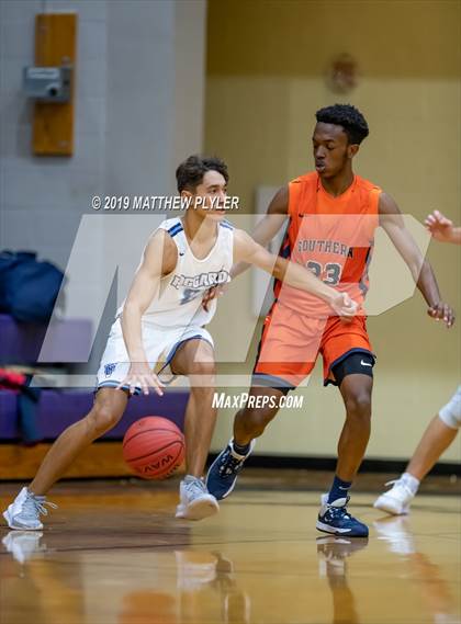 Thumbnail 2 in Hoggard vs. Southern Lee (Cumberland County Holiday Classic - 2nd Round) photogallery.