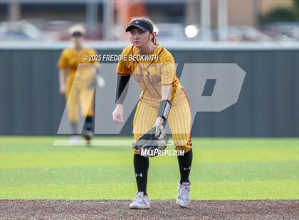 Thumbnail 2 in S & S Consolidated @ Hooks (UIL 3A Regional Semifinal Playoff) photogallery.