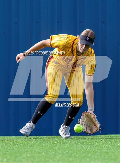 Thumbnail 1 in S & S Consolidated @ Hooks (UIL 3A Regional Semifinal Playoff) photogallery.