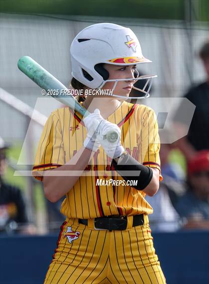 Thumbnail 1 in S & S Consolidated @ Hooks (UIL 3A Regional Semifinal Playoff) photogallery.