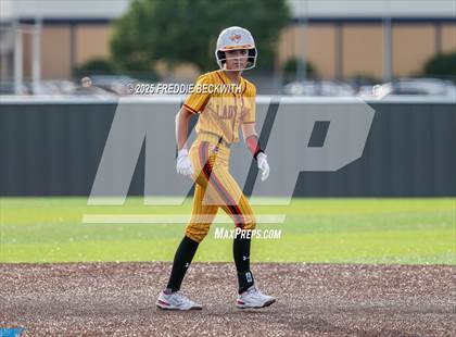Thumbnail 2 in S & S Consolidated @ Hooks (UIL 3A Regional Semifinal Playoff) photogallery.