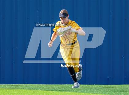 Thumbnail 2 in S & S Consolidated @ Hooks (UIL 3A Regional Semifinal Playoff) photogallery.
