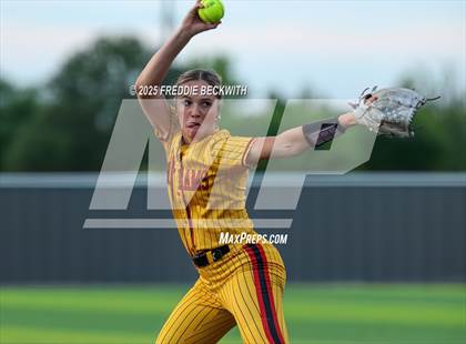 Thumbnail 2 in S & S Consolidated @ Hooks (UIL 3A Regional Semifinal Playoff) photogallery.