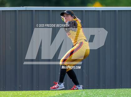 Thumbnail 3 in S & S Consolidated @ Hooks (UIL 3A Regional Semifinal Playoff) photogallery.
