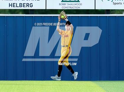 Thumbnail 3 in S & S Consolidated @ Hooks (UIL 3A Regional Semifinal Playoff) photogallery.