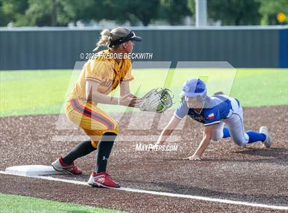 Thumbnail 3 in S & S Consolidated @ Hooks (UIL 3A Regional Semifinal Playoff) photogallery.