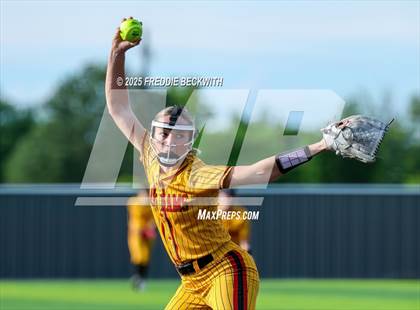 Thumbnail 3 in S & S Consolidated @ Hooks (UIL 3A Regional Semifinal Playoff) photogallery.