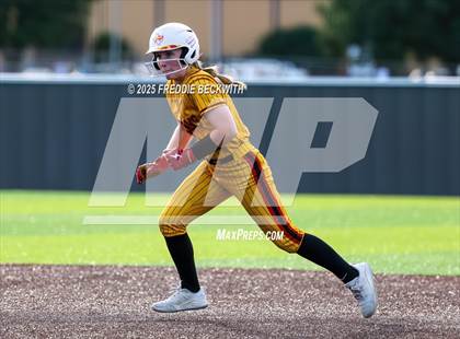 Thumbnail 3 in S & S Consolidated @ Hooks (UIL 3A Regional Semifinal Playoff) photogallery.