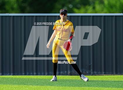 Thumbnail 3 in S & S Consolidated @ Hooks (UIL 3A Regional Semifinal Playoff) photogallery.