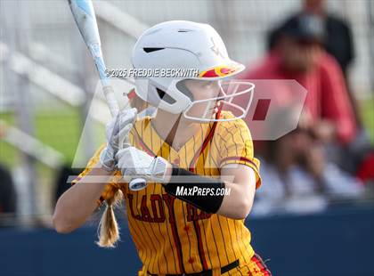Thumbnail 3 in S & S Consolidated @ Hooks (UIL 3A Regional Semifinal Playoff) photogallery.