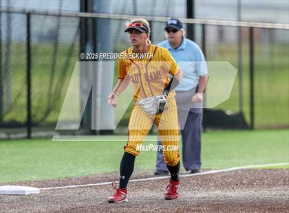 Thumbnail 3 in S & S Consolidated @ Hooks (UIL 3A Regional Semifinal Playoff) photogallery.