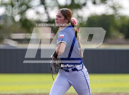 Thumbnail 3 in S & S Consolidated @ Hooks (UIL 3A Regional Semifinal Playoff) photogallery.