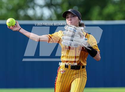 Thumbnail 3 in S & S Consolidated @ Hooks (UIL 3A Regional Semifinal Playoff) photogallery.