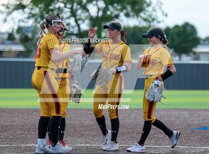 Thumbnail 2 in S & S Consolidated @ Hooks (UIL 3A Regional Semifinal Playoff) photogallery.