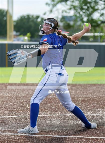 Thumbnail 3 in S & S Consolidated @ Hooks (UIL 3A Regional Semifinal Playoff) photogallery.