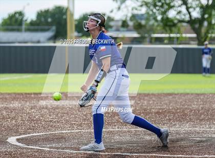 Thumbnail 1 in S & S Consolidated @ Hooks (UIL 3A Regional Semifinal Playoff) photogallery.