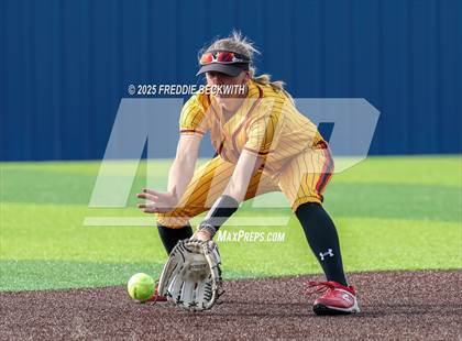 Thumbnail 1 in S & S Consolidated @ Hooks (UIL 3A Regional Semifinal Playoff) photogallery.