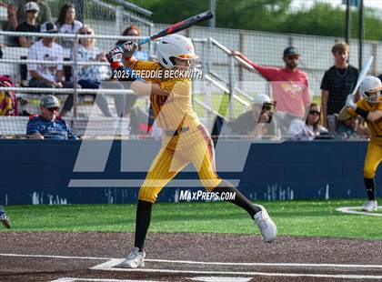 Thumbnail 2 in S & S Consolidated @ Hooks (UIL 3A Regional Semifinal Playoff) photogallery.
