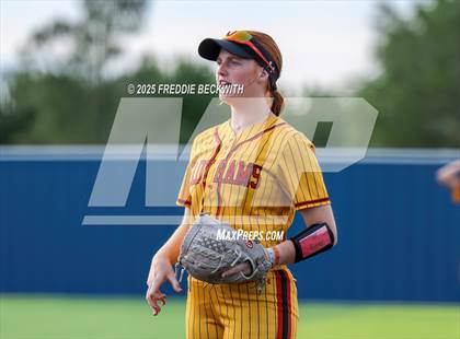 Thumbnail 1 in S & S Consolidated @ Hooks (UIL 3A Regional Semifinal Playoff) photogallery.
