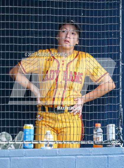 Thumbnail 2 in S & S Consolidated @ Hooks (UIL 3A Regional Semifinal Playoff) photogallery.