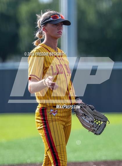 Thumbnail 3 in S & S Consolidated @ Hooks (UIL 3A Regional Semifinal Playoff) photogallery.