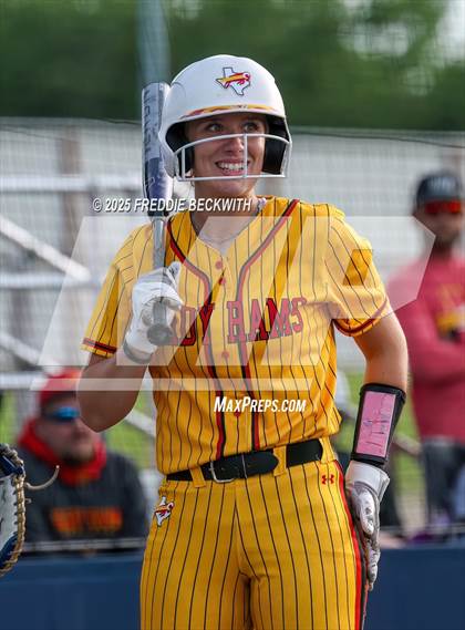 Thumbnail 1 in S & S Consolidated @ Hooks (UIL 3A Regional Semifinal Playoff) photogallery.