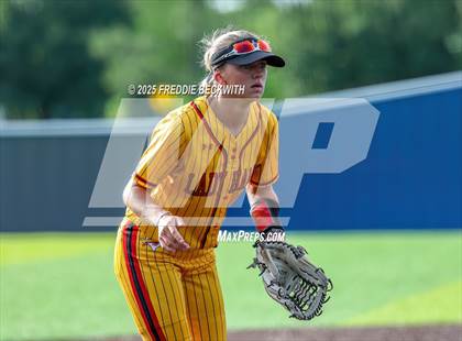 Thumbnail 3 in S & S Consolidated @ Hooks (UIL 3A Regional Semifinal Playoff) photogallery.