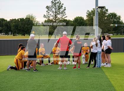 Thumbnail 1 in S & S Consolidated @ Hooks (UIL 3A Regional Semifinal Playoff) photogallery.