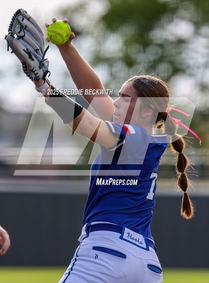 Thumbnail 2 in S & S Consolidated @ Hooks (UIL 3A Regional Semifinal Playoff) photogallery.