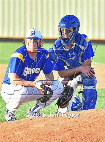 Thumbnail 3 in Brock vs Farmersville (UIL 3A Regional Semifinal) photogallery.
