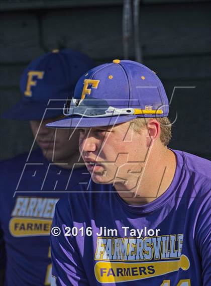 Thumbnail 3 in Brock vs Farmersville (UIL 3A Regional Semifinal) photogallery.