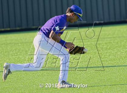 Thumbnail 3 in Brock vs Farmersville (UIL 3A Regional Semifinal) photogallery.