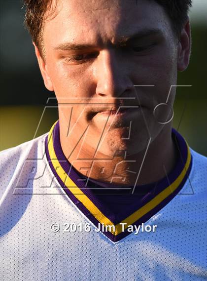 Thumbnail 1 in Brock vs Farmersville (UIL 3A Regional Semifinal) photogallery.