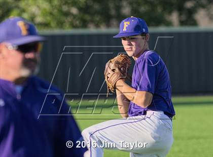 Thumbnail 2 in Brock vs Farmersville (UIL 3A Regional Semifinal) photogallery.