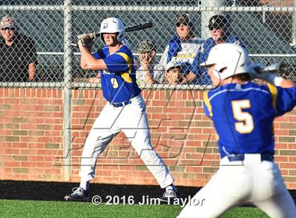 Thumbnail 2 in Brock vs Farmersville (UIL 3A Regional Semifinal) photogallery.
