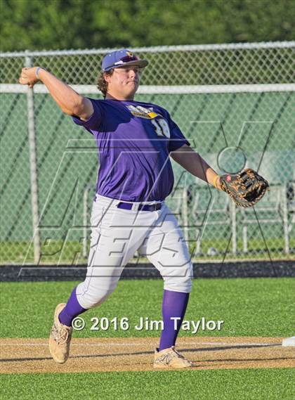 Thumbnail 3 in Brock vs Farmersville (UIL 3A Regional Semifinal) photogallery.