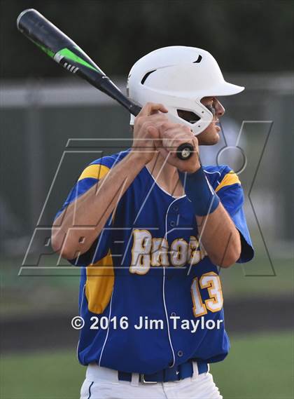 Thumbnail 3 in Brock vs Farmersville (UIL 3A Regional Semifinal) photogallery.