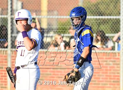 Thumbnail 2 in Brock vs Farmersville (UIL 3A Regional Semifinal) photogallery.