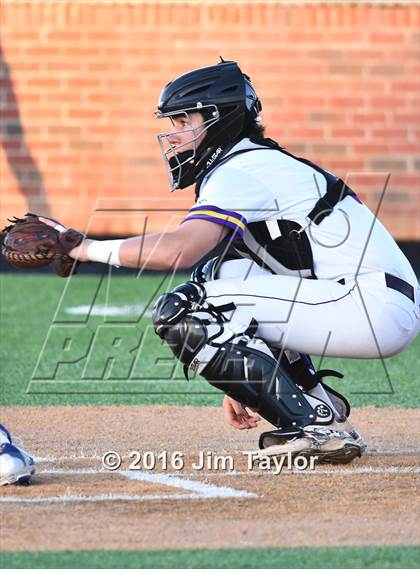 Thumbnail 2 in Brock vs Farmersville (UIL 3A Regional Semifinal) photogallery.