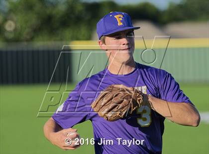 Thumbnail 3 in Brock vs Farmersville (UIL 3A Regional Semifinal) photogallery.