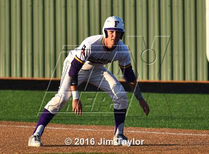 Thumbnail 2 in Brock vs Farmersville (UIL 3A Regional Semifinal) photogallery.